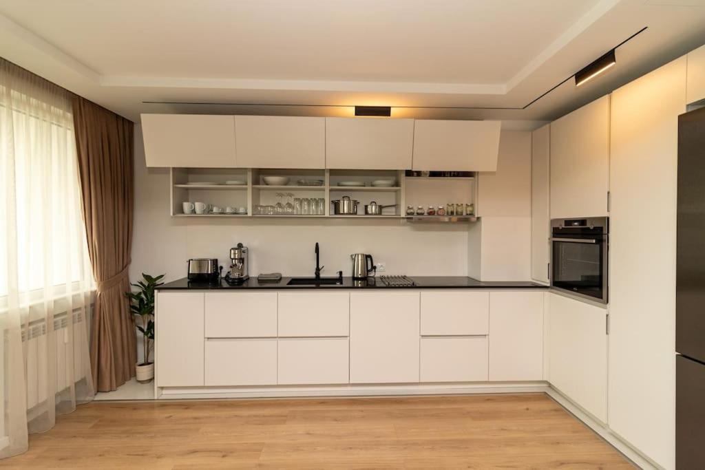 Gran Capital Top Central Apartment Sofia Exterior photo